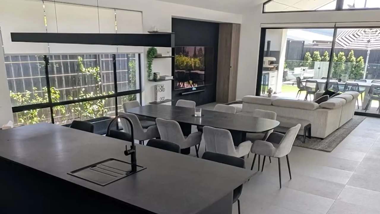 Room with ensuite in a share house