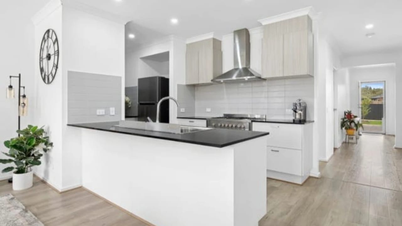 Furnished room with ensuite in a share house