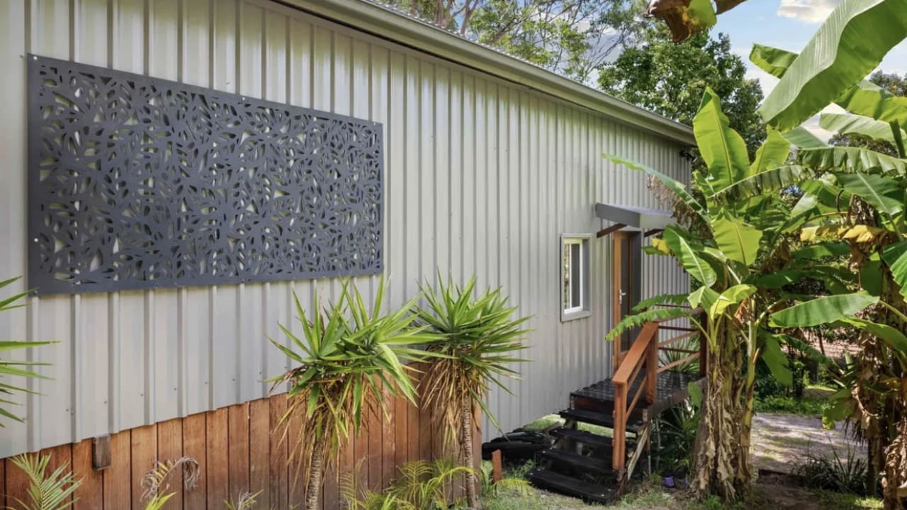 Whole property with 2 rooms for rent