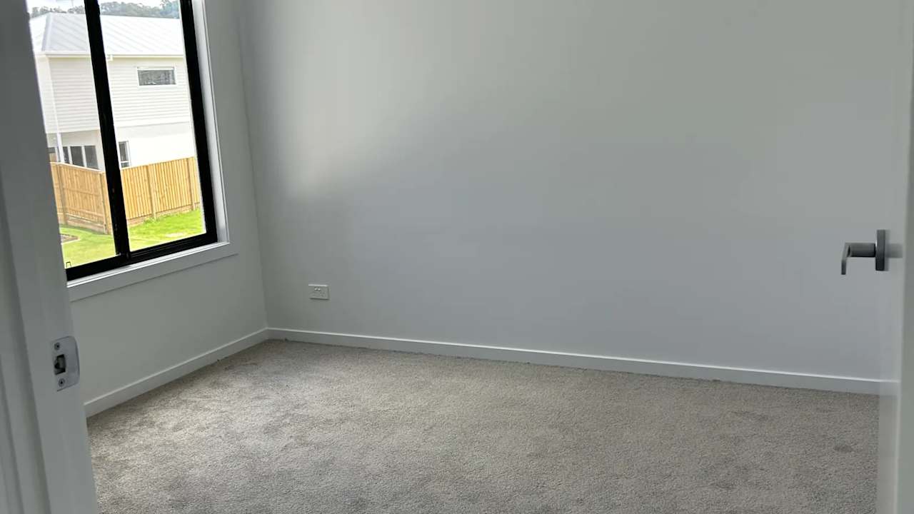 Unfurnished room in a share house