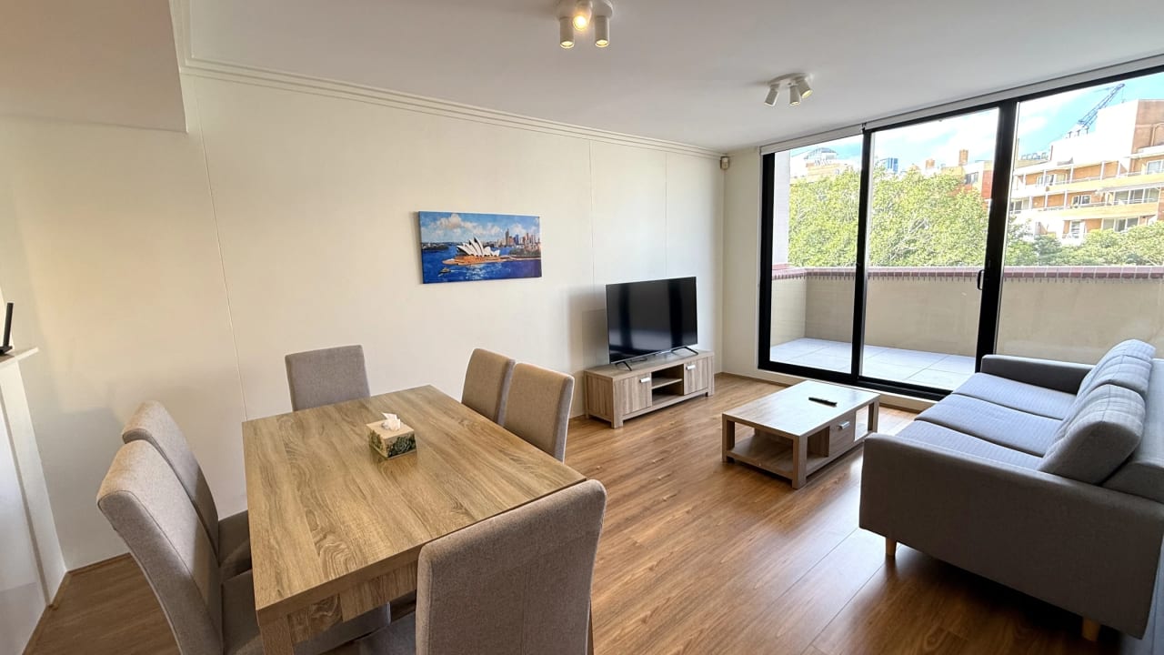 Furnished room with ensuite in a flatshare