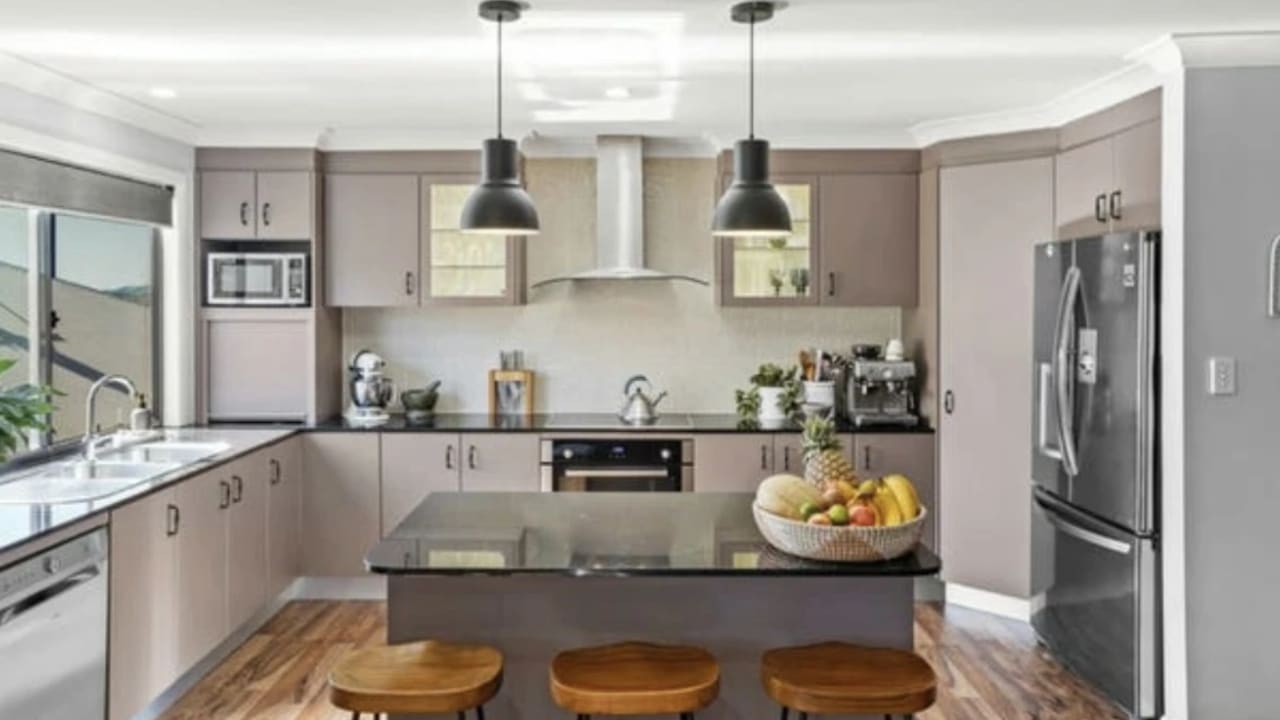 Unfurnished room with ensuite in a share house