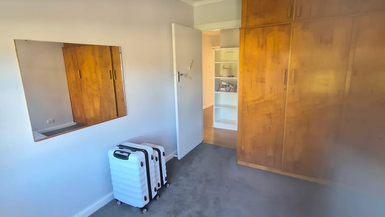 Room in a share house