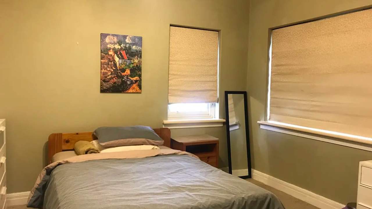 Furnished room in a share house