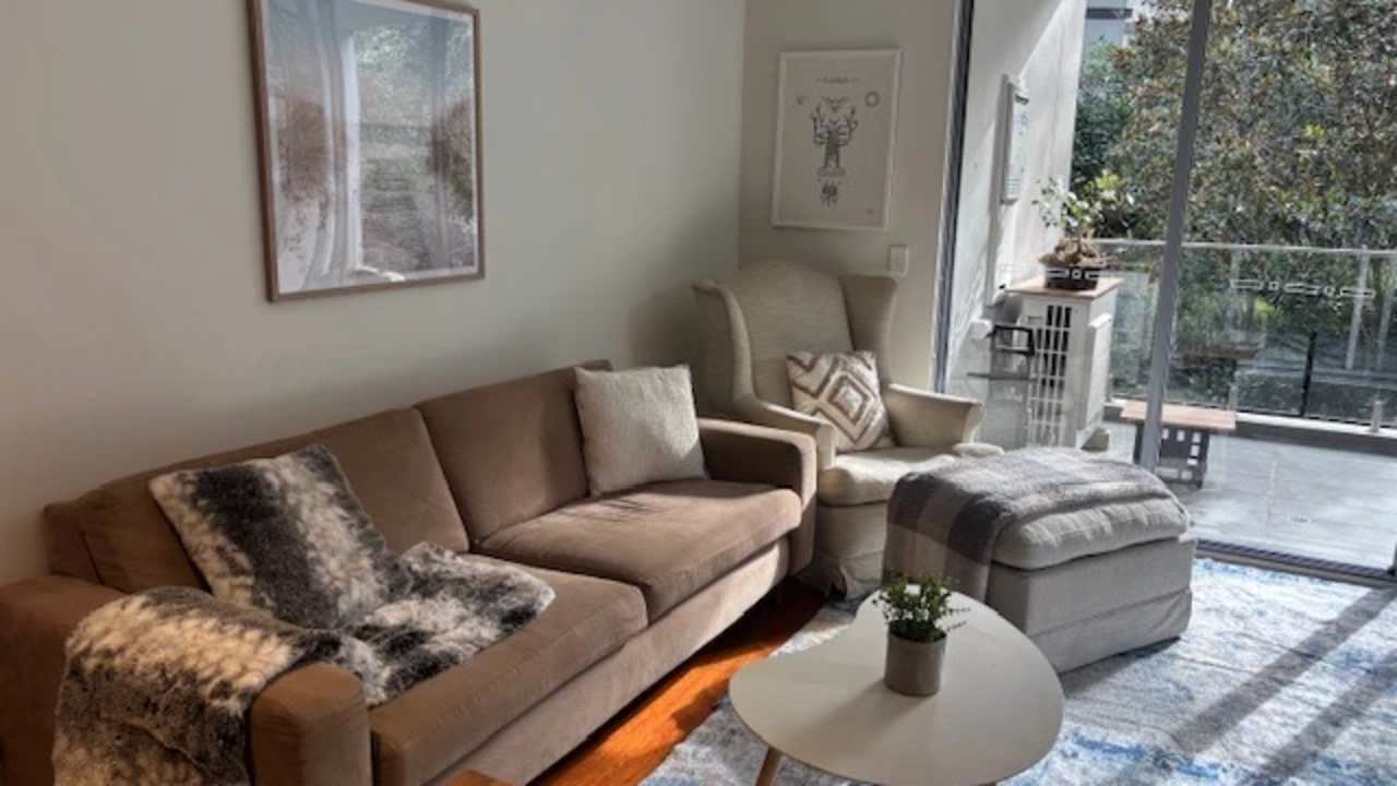 Unfurnished room with own bathroom