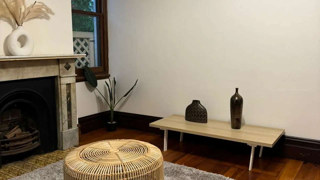 Furnished room in a share house