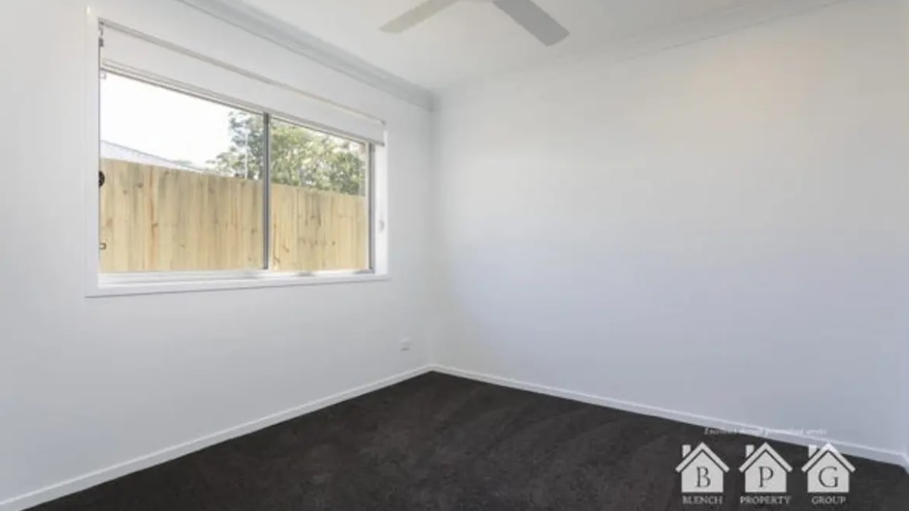 Unfurnished room with own bathroom