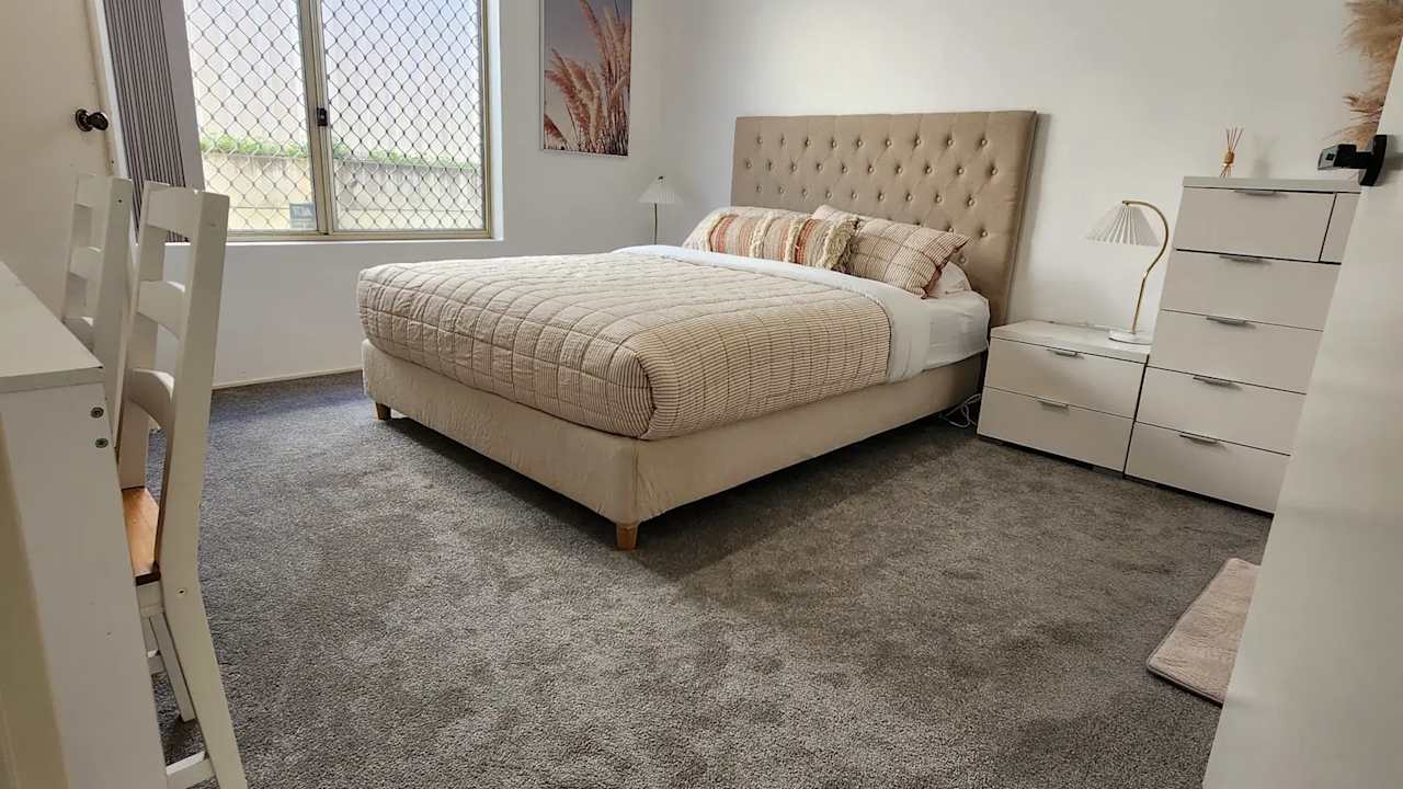 Whole property with 4 rooms for rent
