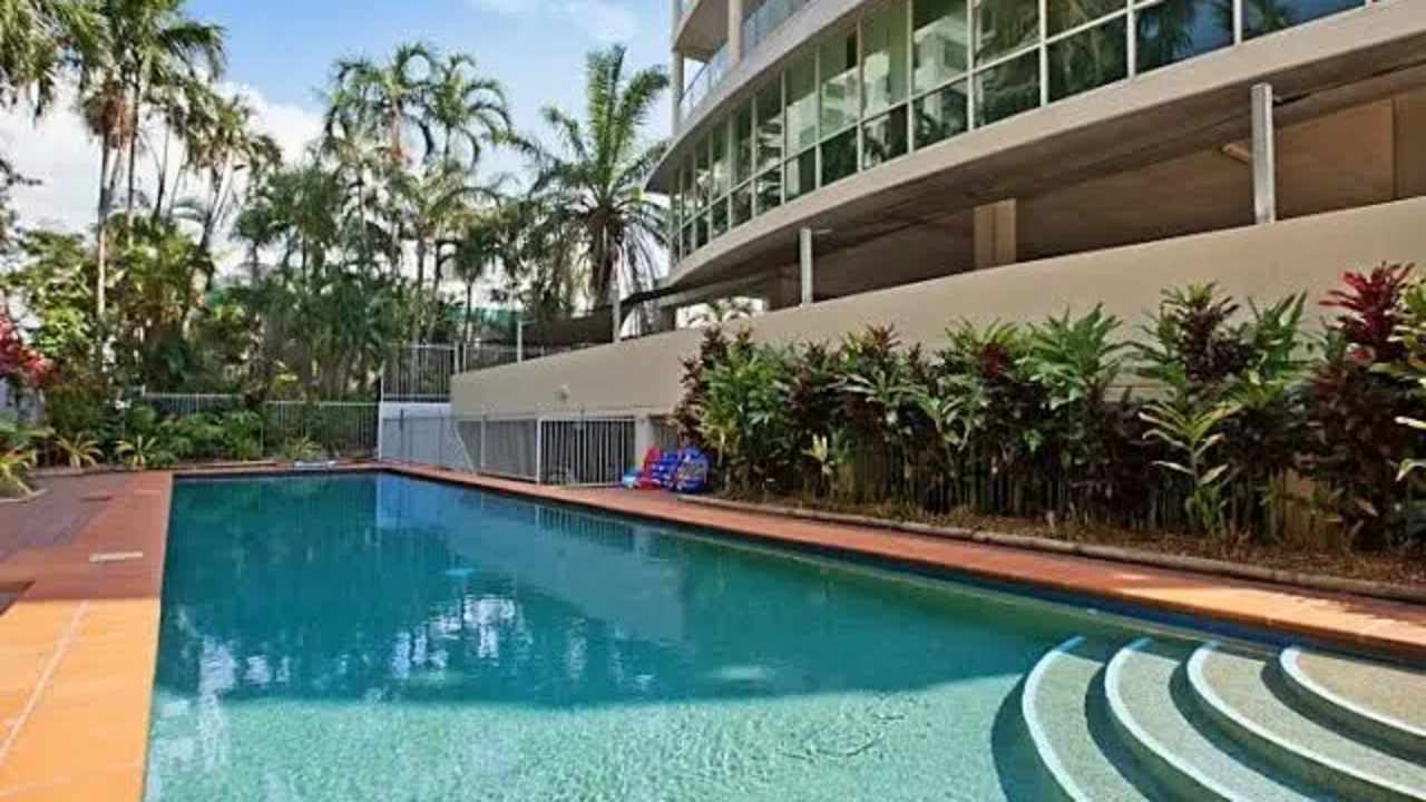 Furnished room with ensuite in a flatshare