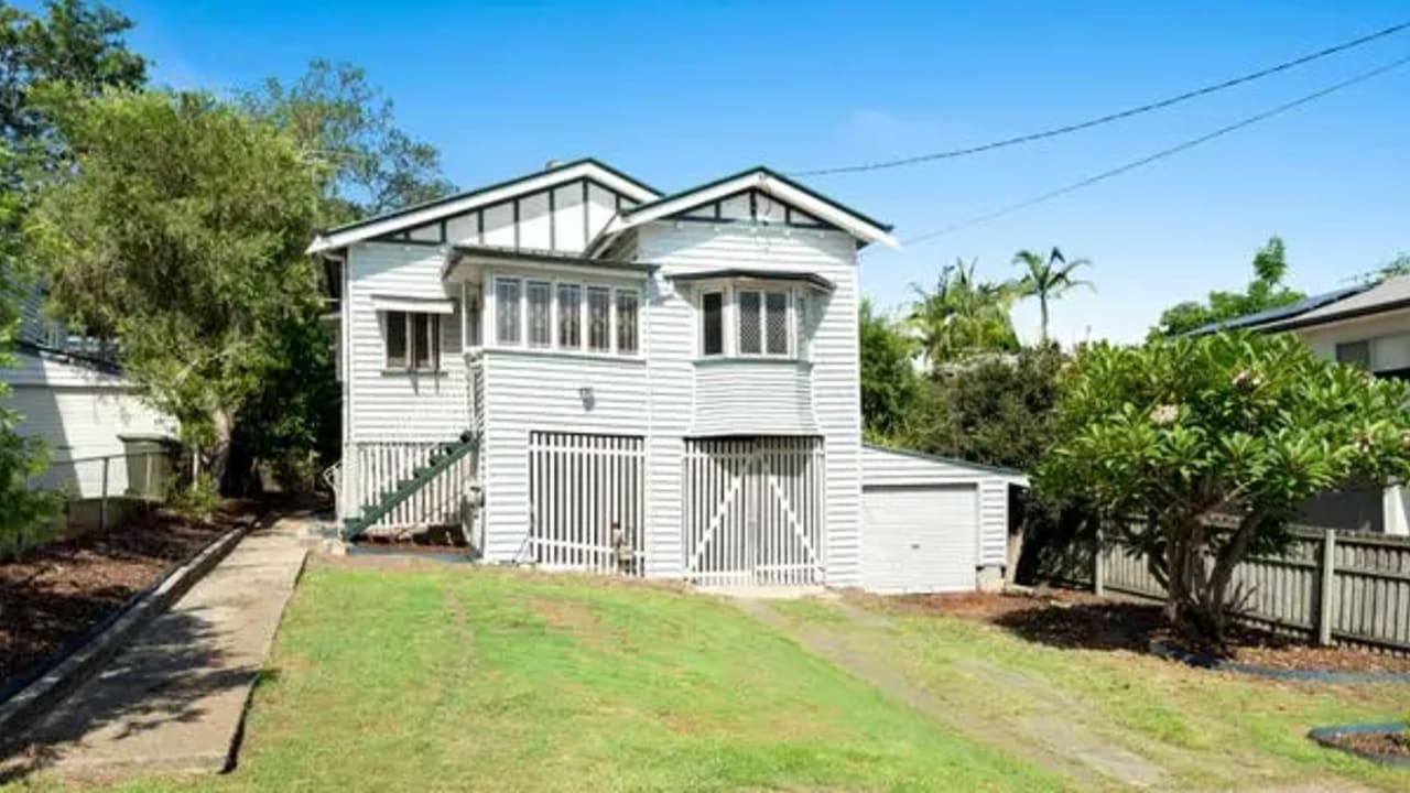Room in a share house
