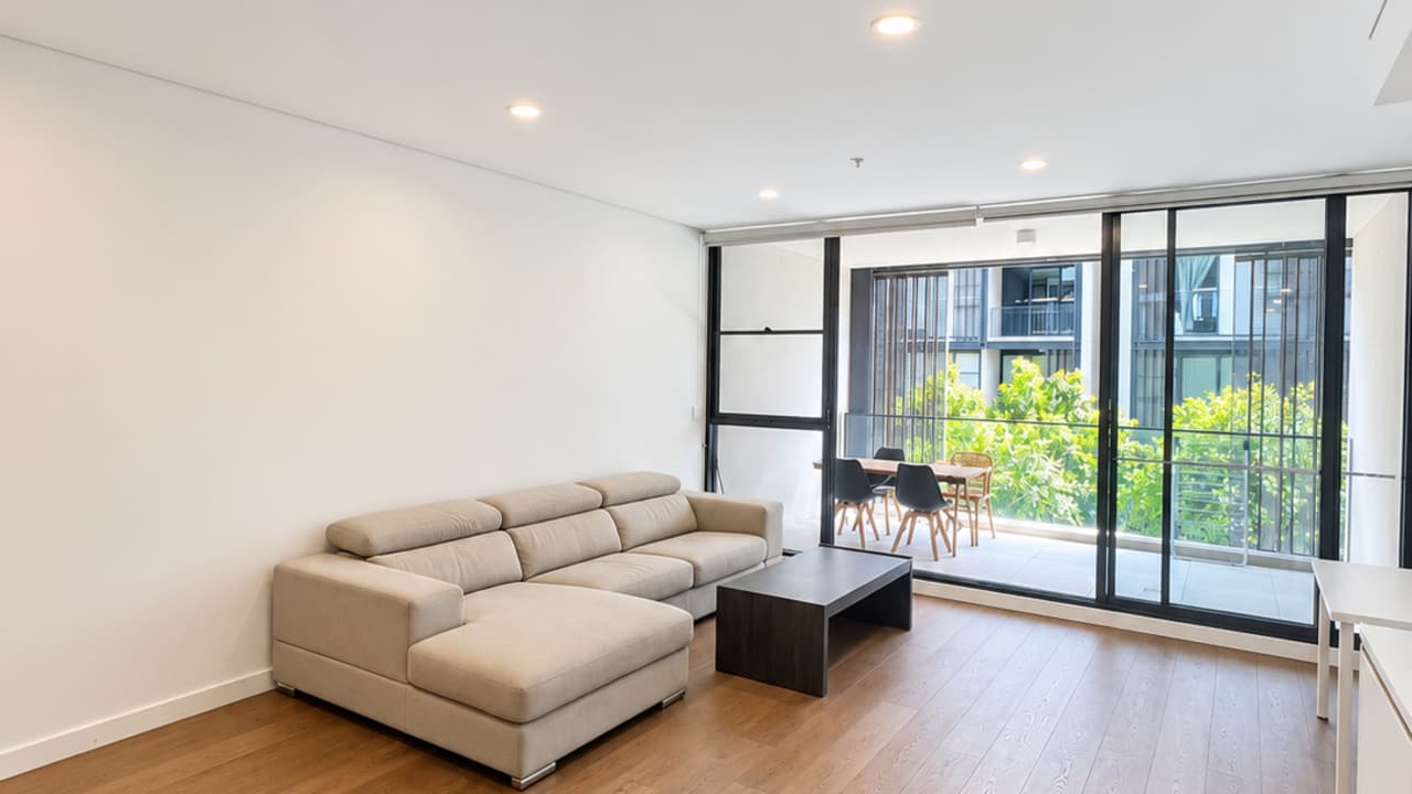 Whole property with 2 rooms for rent