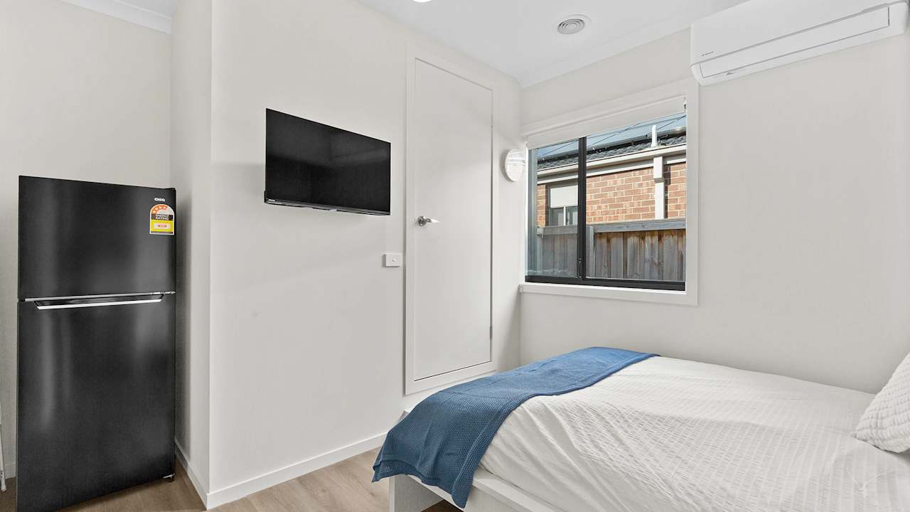 Furnished room with ensuite in a share house