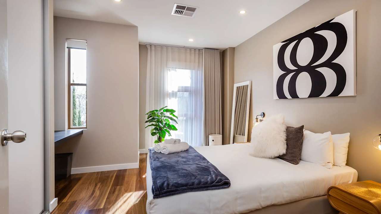 Furnished room with ensuite in a share house