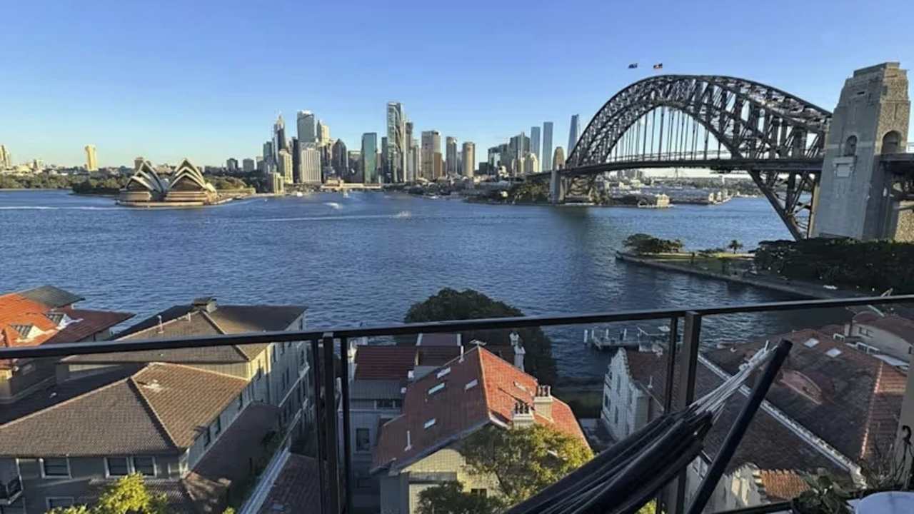 Unfurnished room in a flatshare