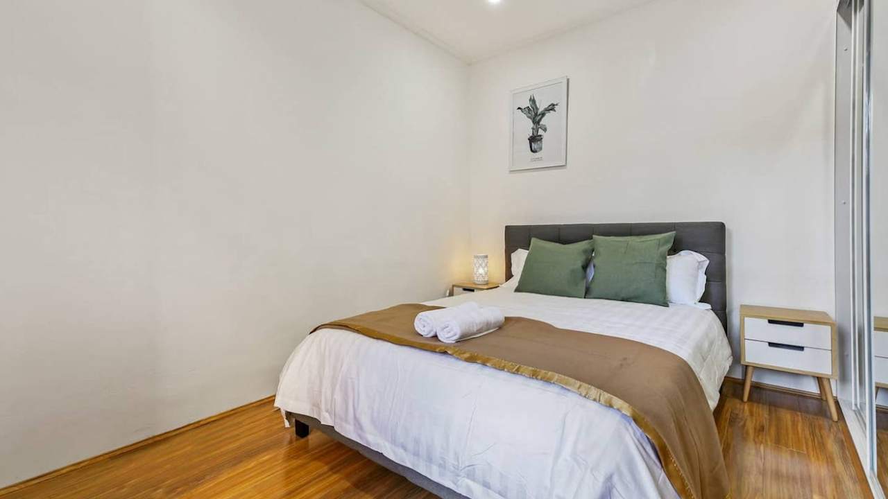 Room in a share house