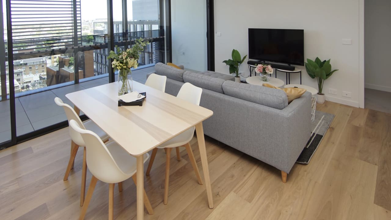 Furnished room with ensuite in a flatshare