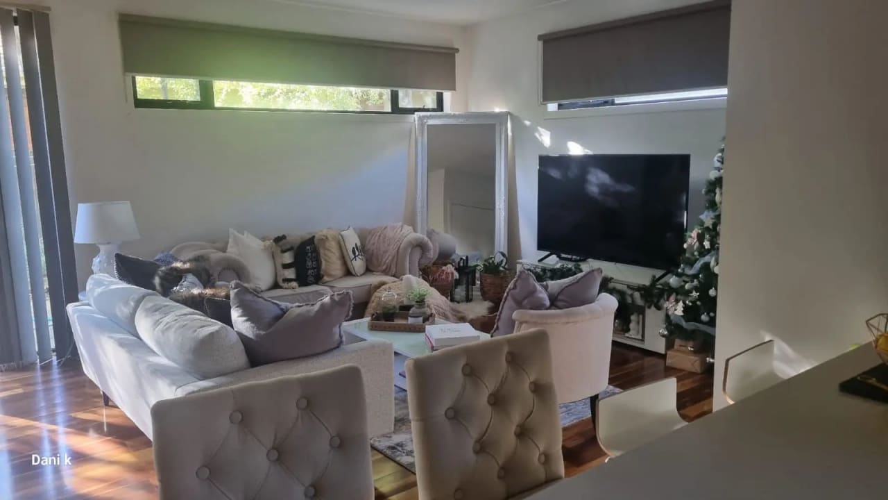 Room in a share house