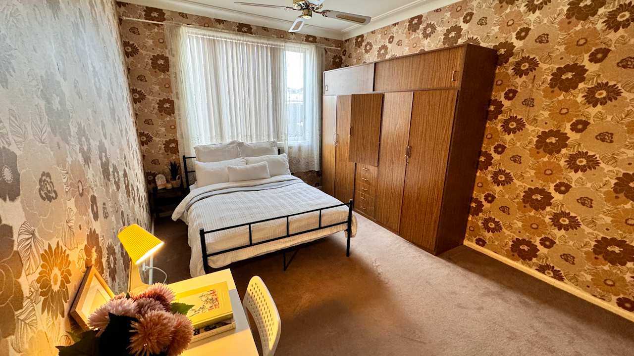 Furnished room in a flatshare