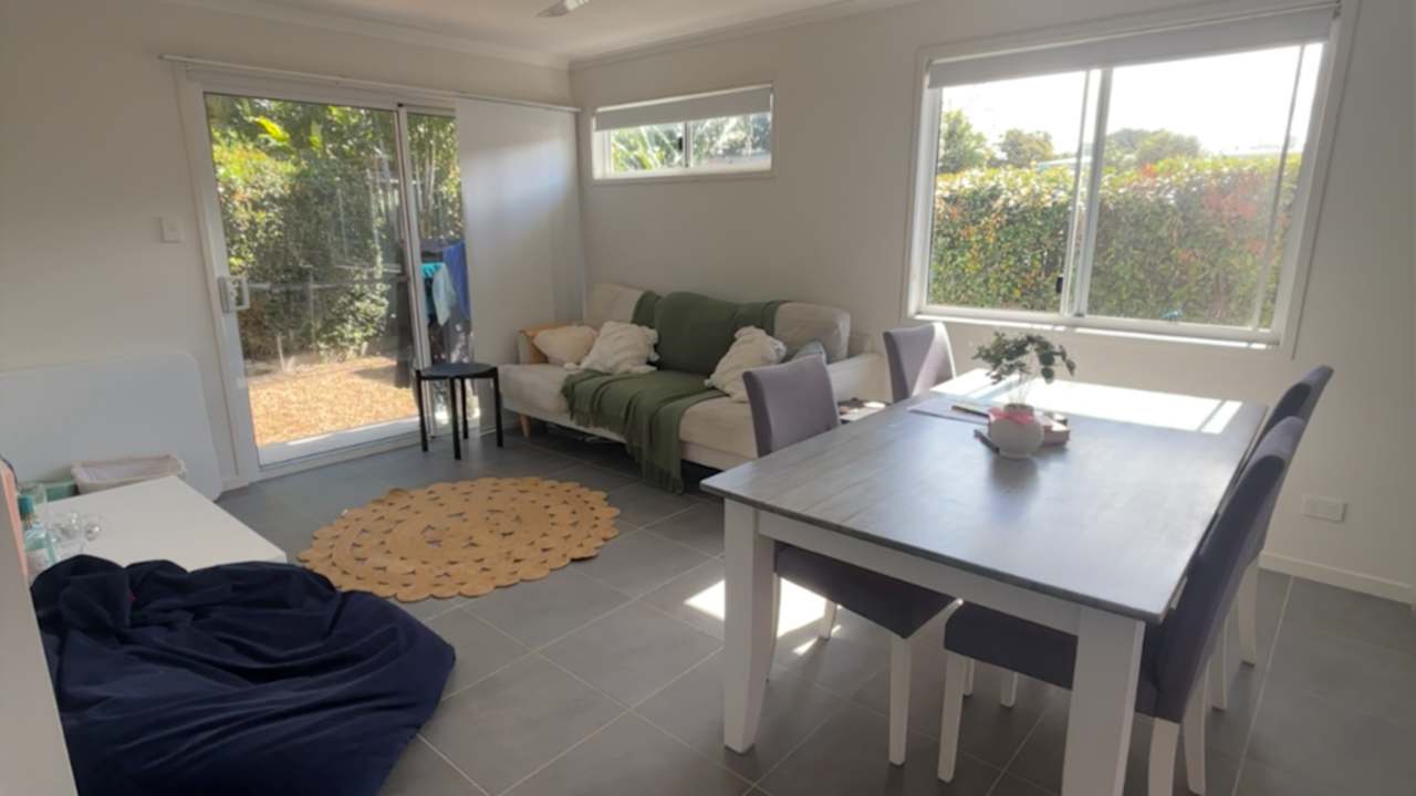 Room in a share house
