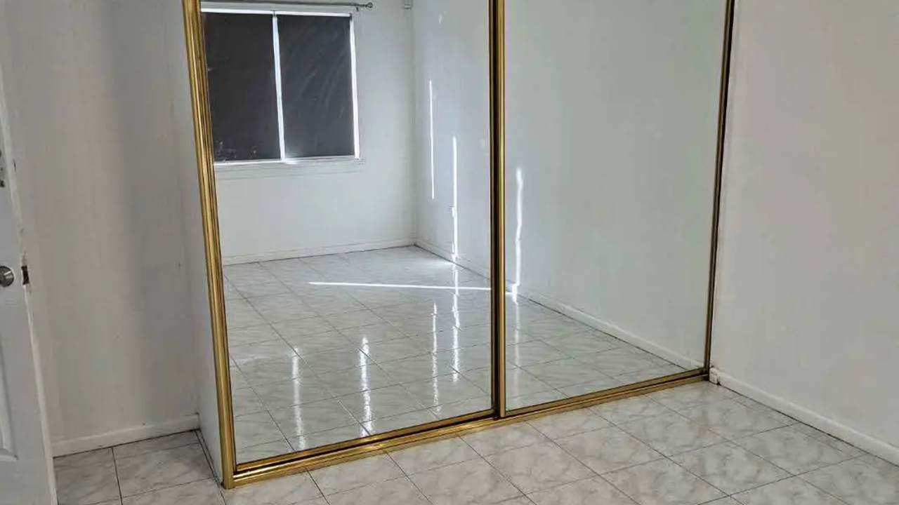 Whole property with 5 rooms for rent