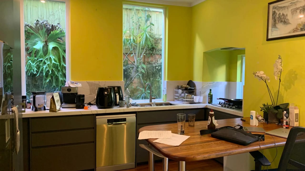 Furnished room in a share house