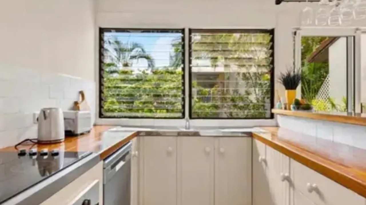 Whole property with 3 rooms for rent