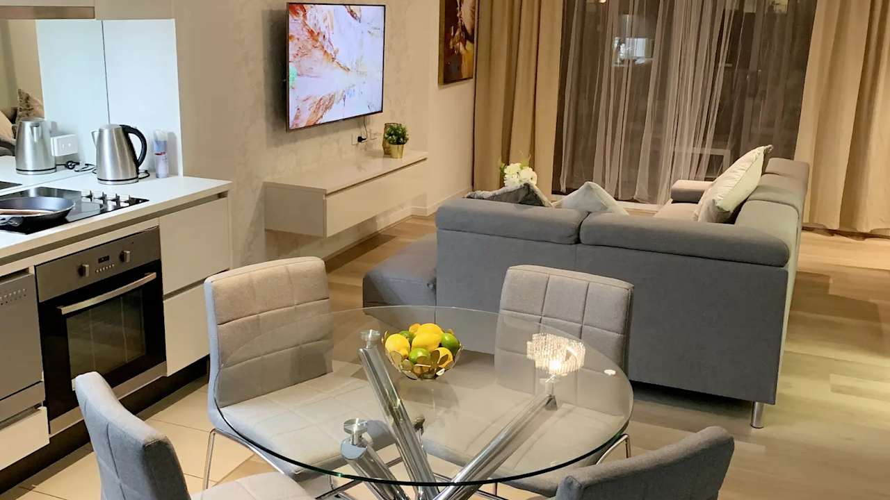 Furnished room in a flatshare