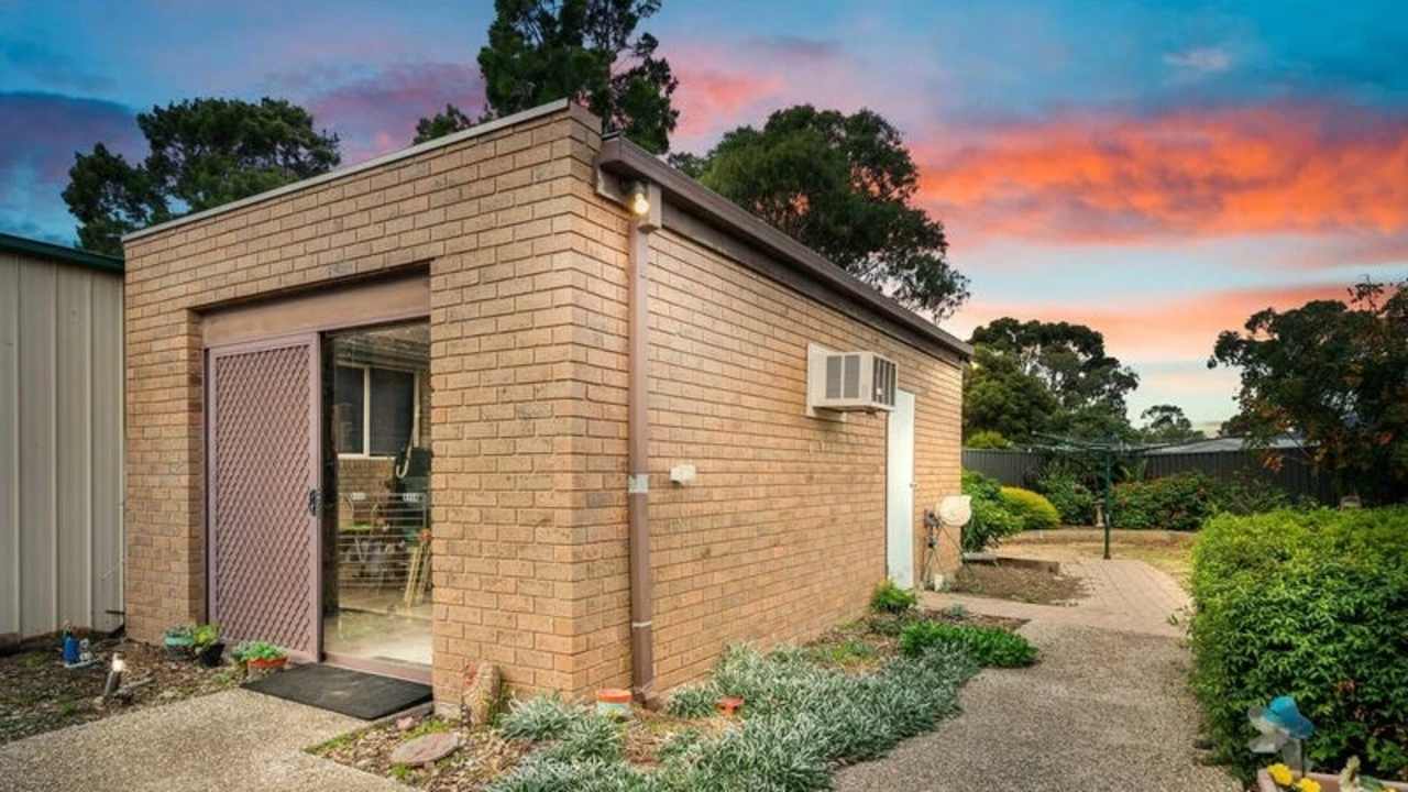 Room granny flat for rent