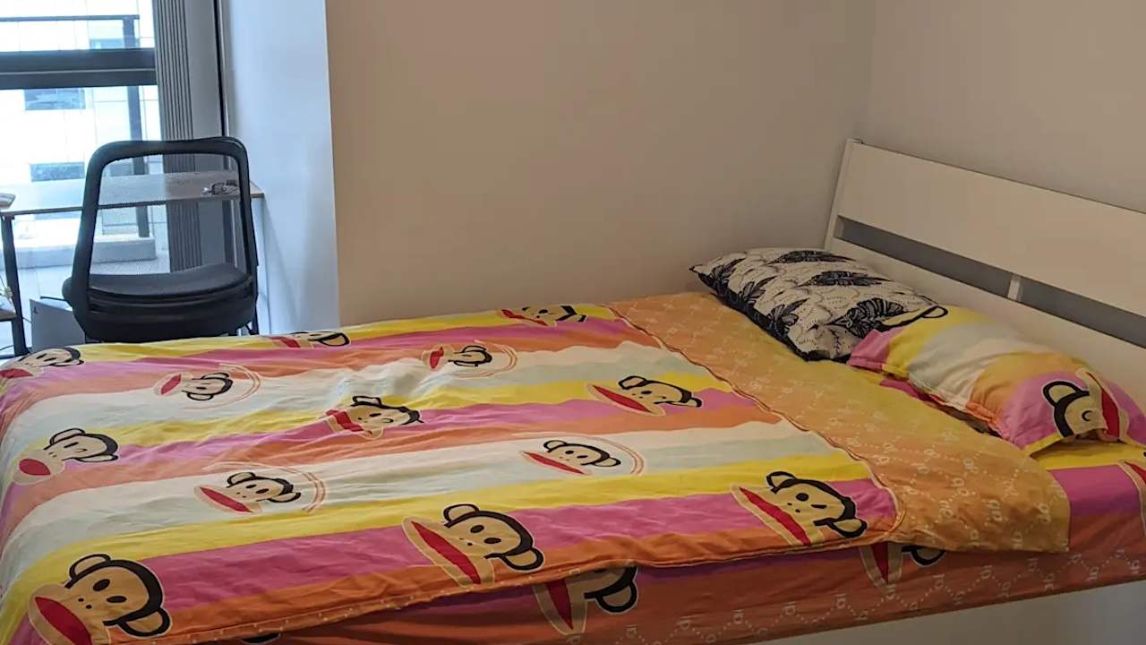Furnished room with own bathroom