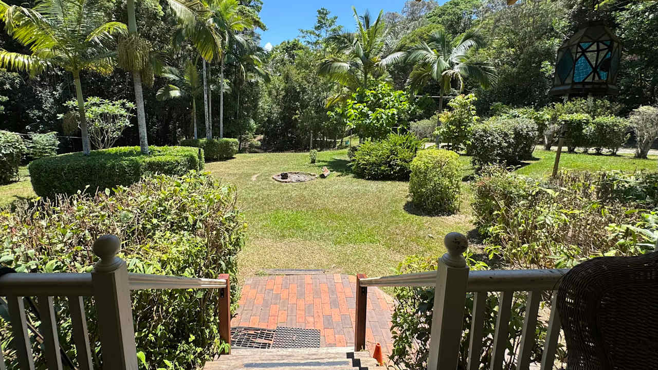 Whole property with 2 rooms for rent