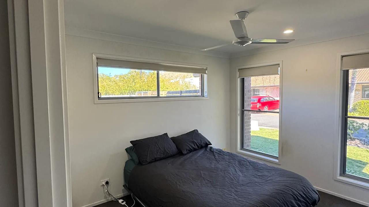 Furnished room with ensuite in a flatshare
