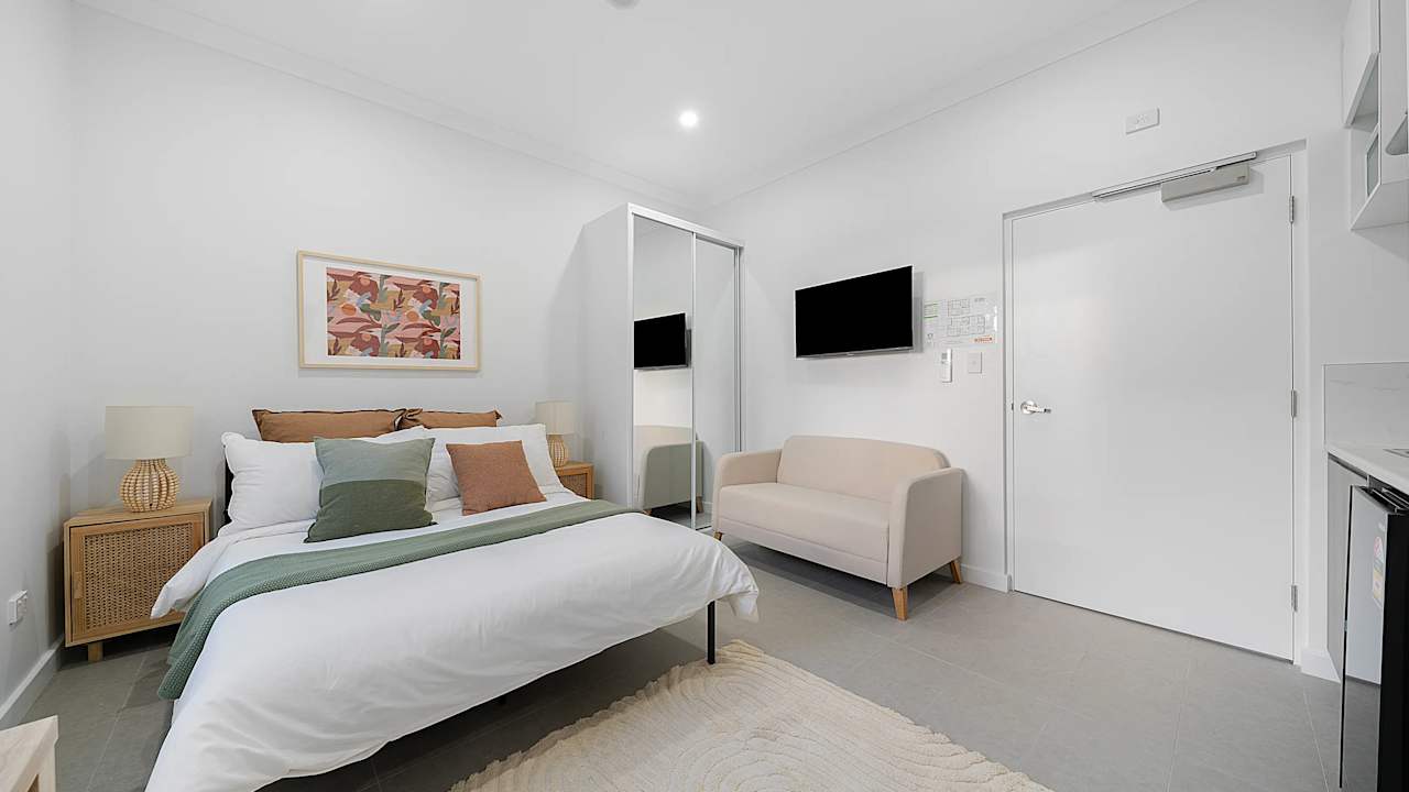 Room studio flat for rent