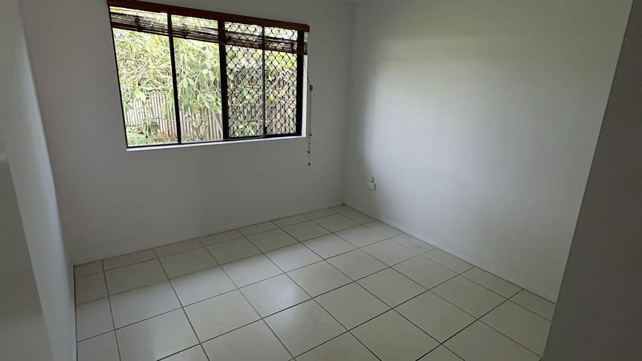 Unfurnished room in a share house