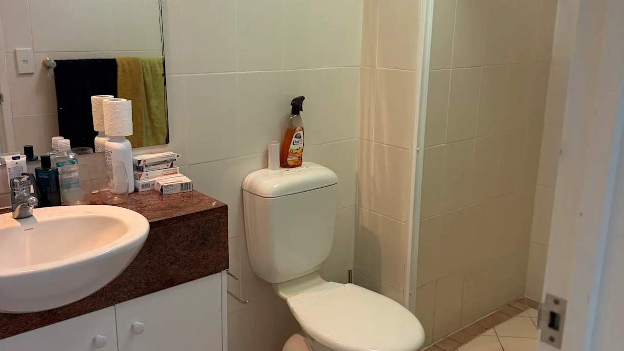 Furnished room with own bathroom