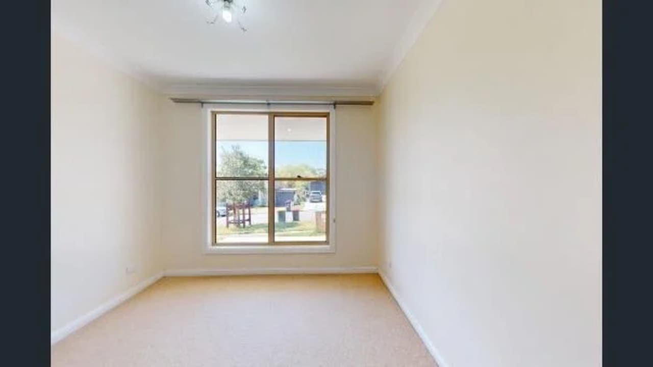 Unfurnished room in a share house