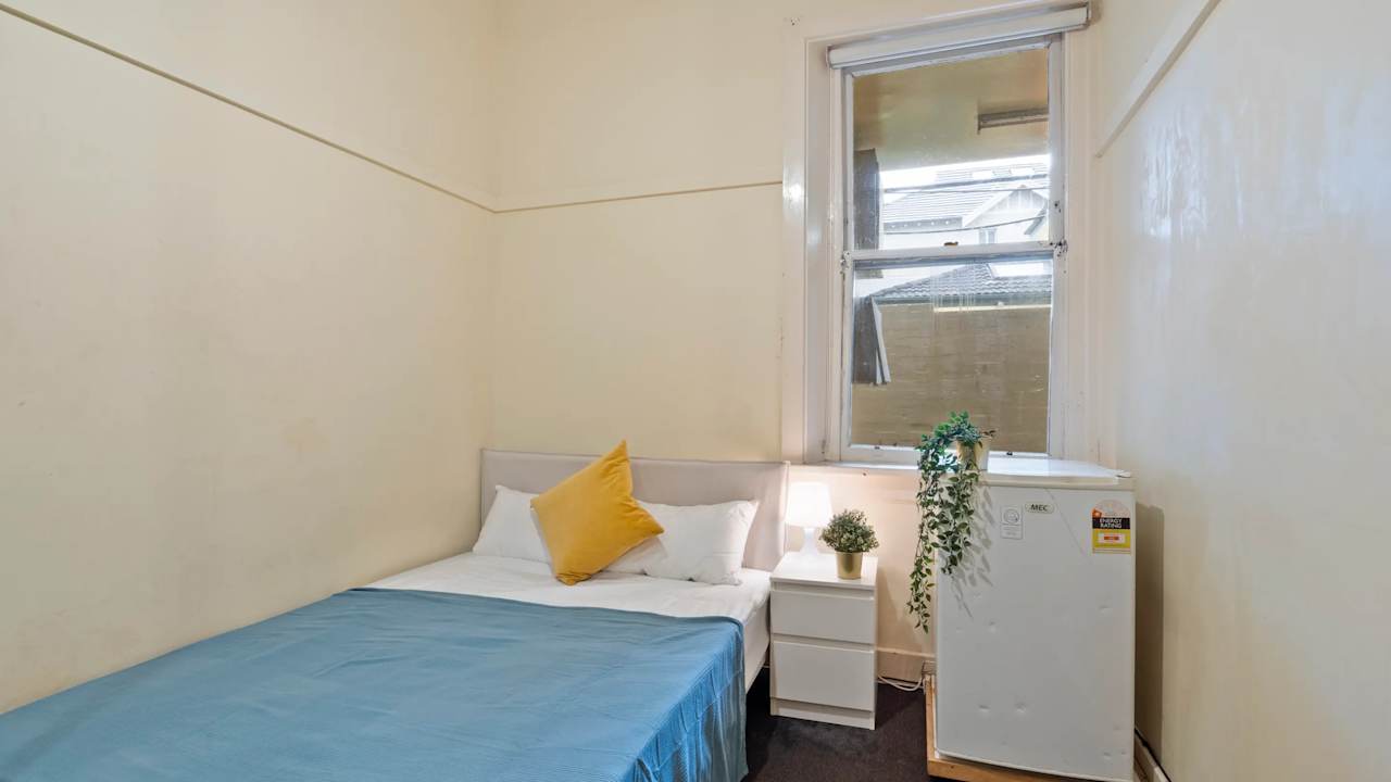 Furnished room in a share house