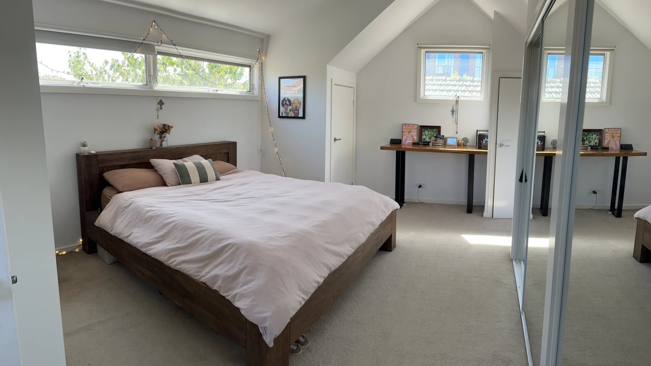 Whole property with 2 rooms for rent