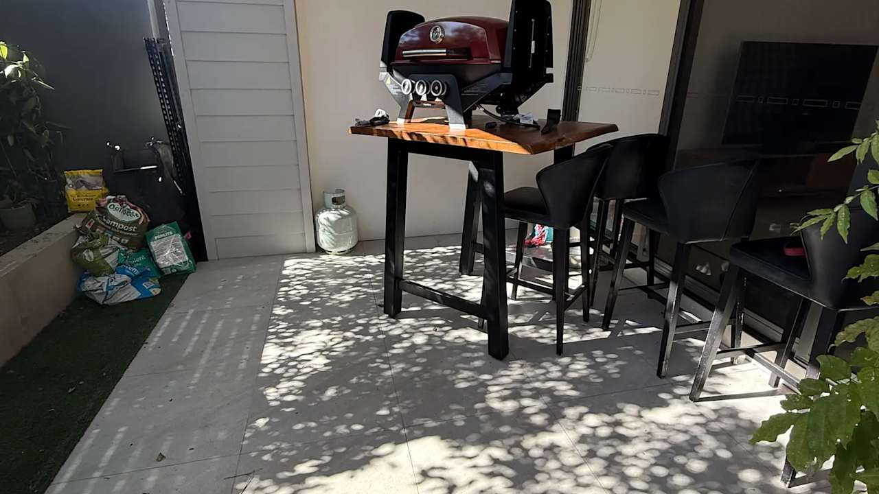Room in a share house