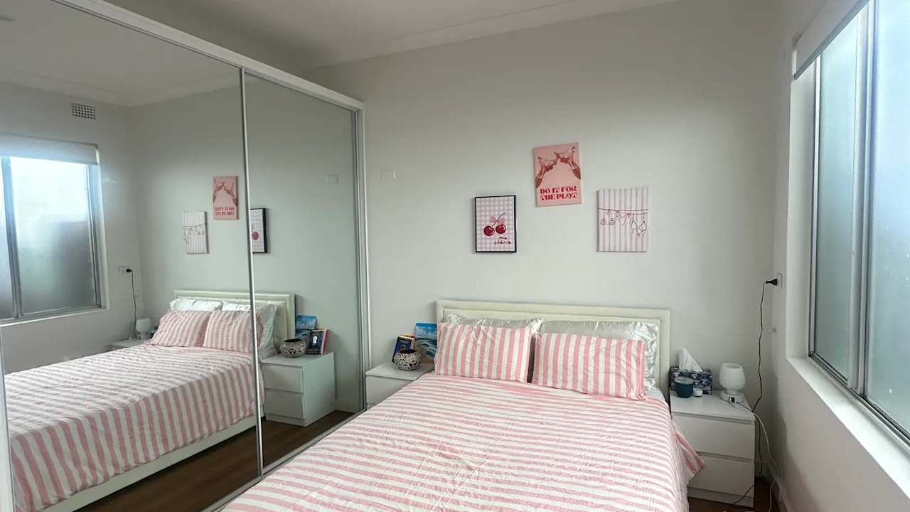 Furnished room in a share house