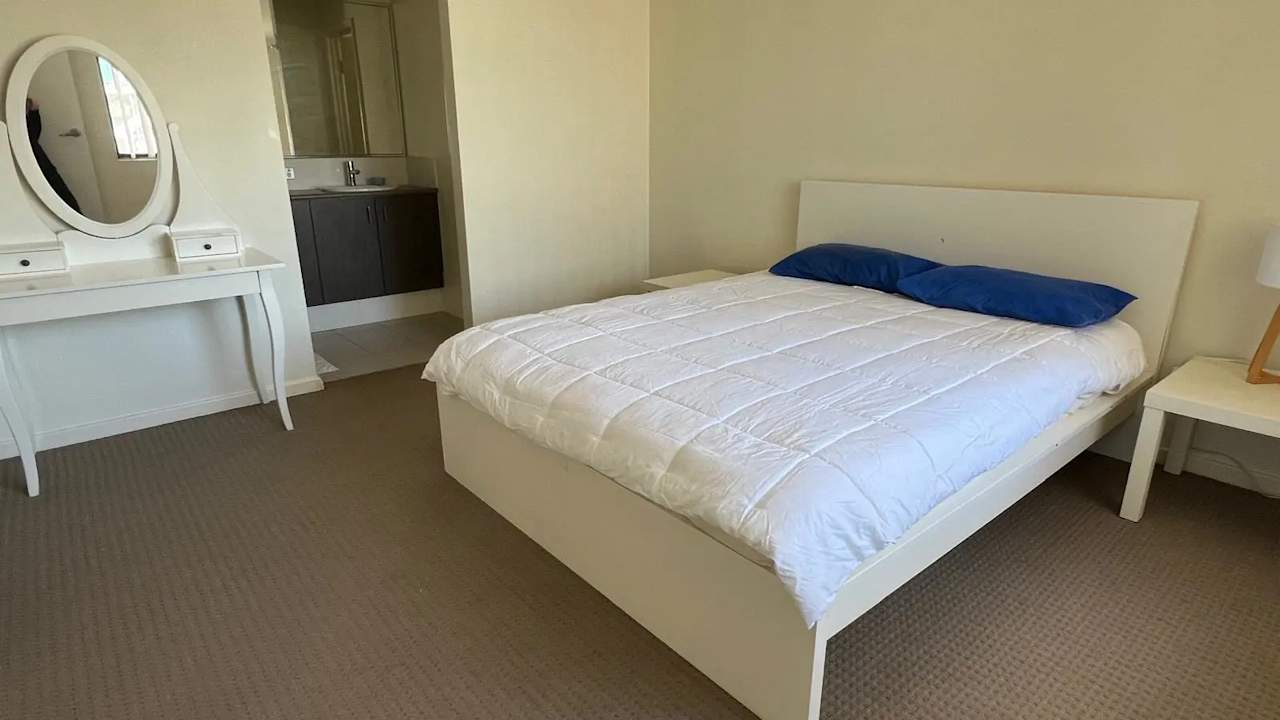 Furnished room with ensuite in a share house