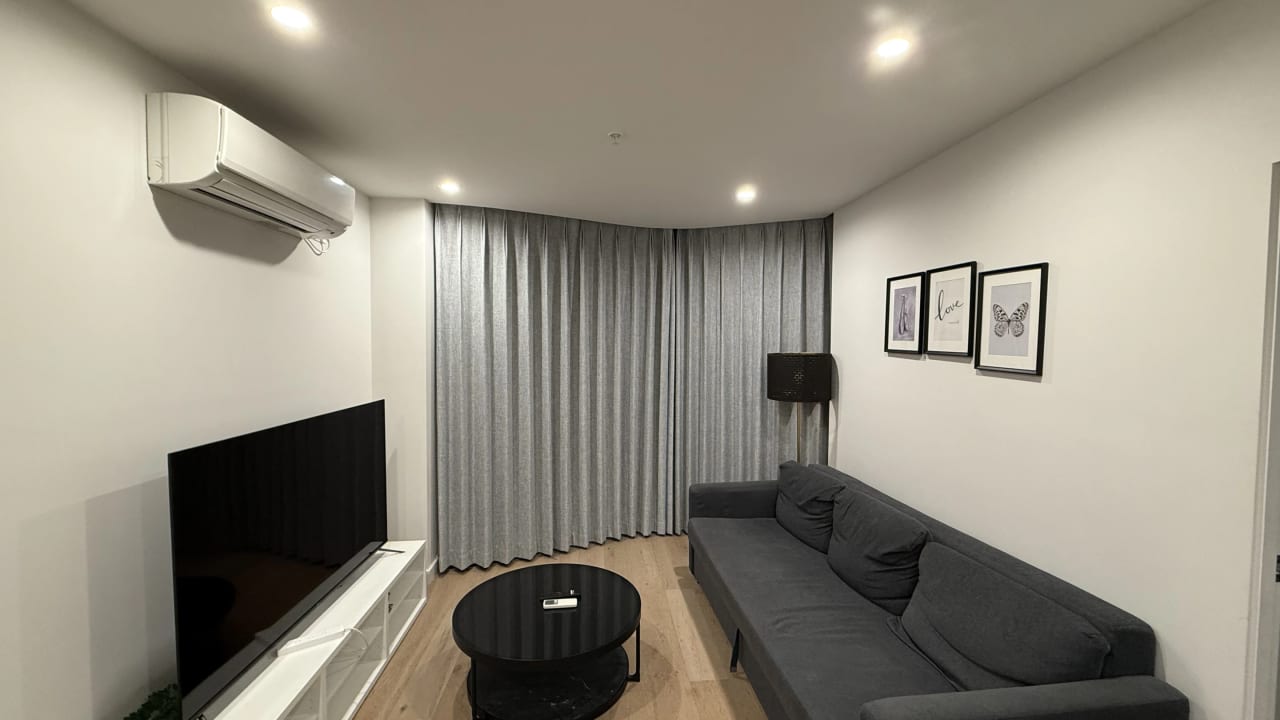 Furnished room with own bathroom
