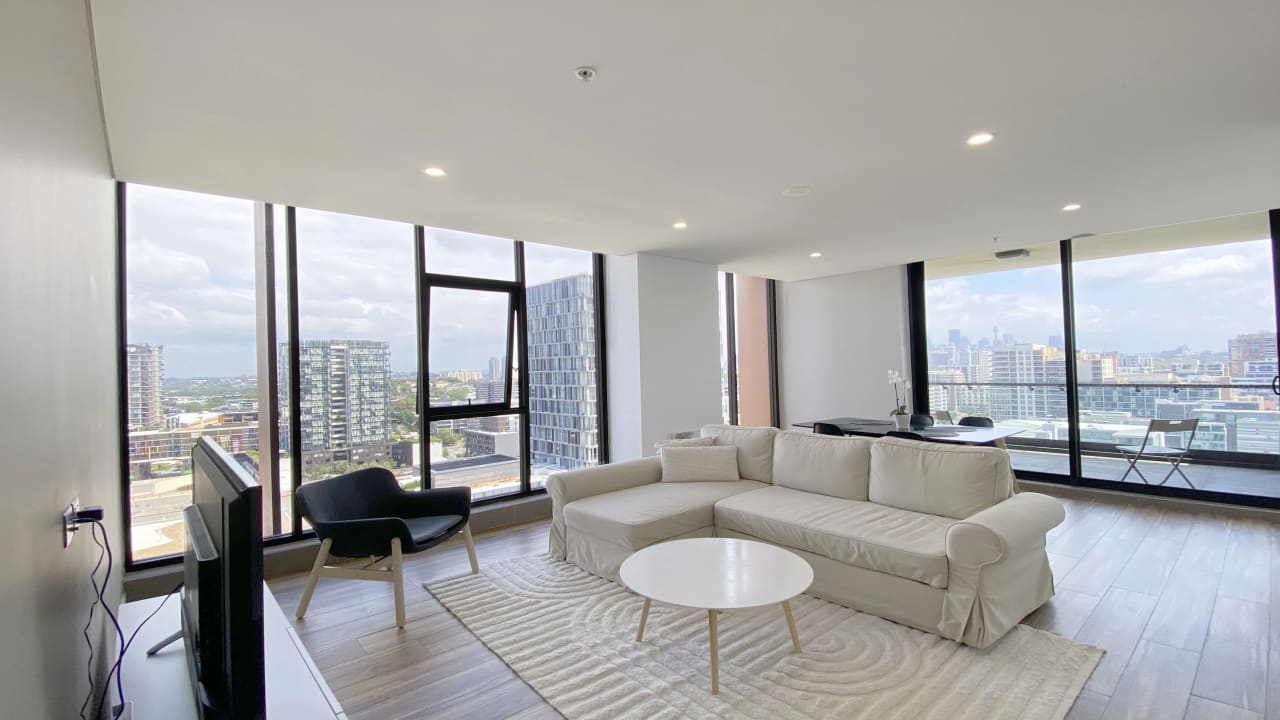 Furnished room in a flatshare