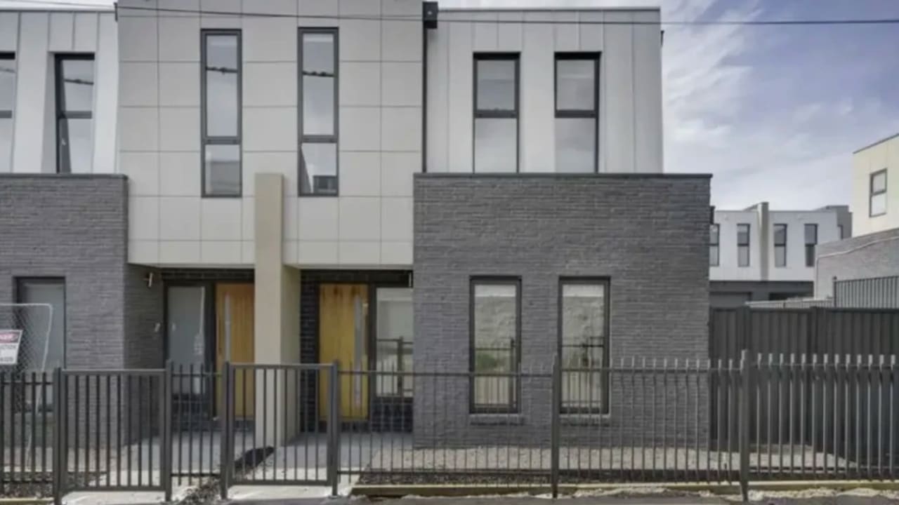 Unfurnished room in a share house