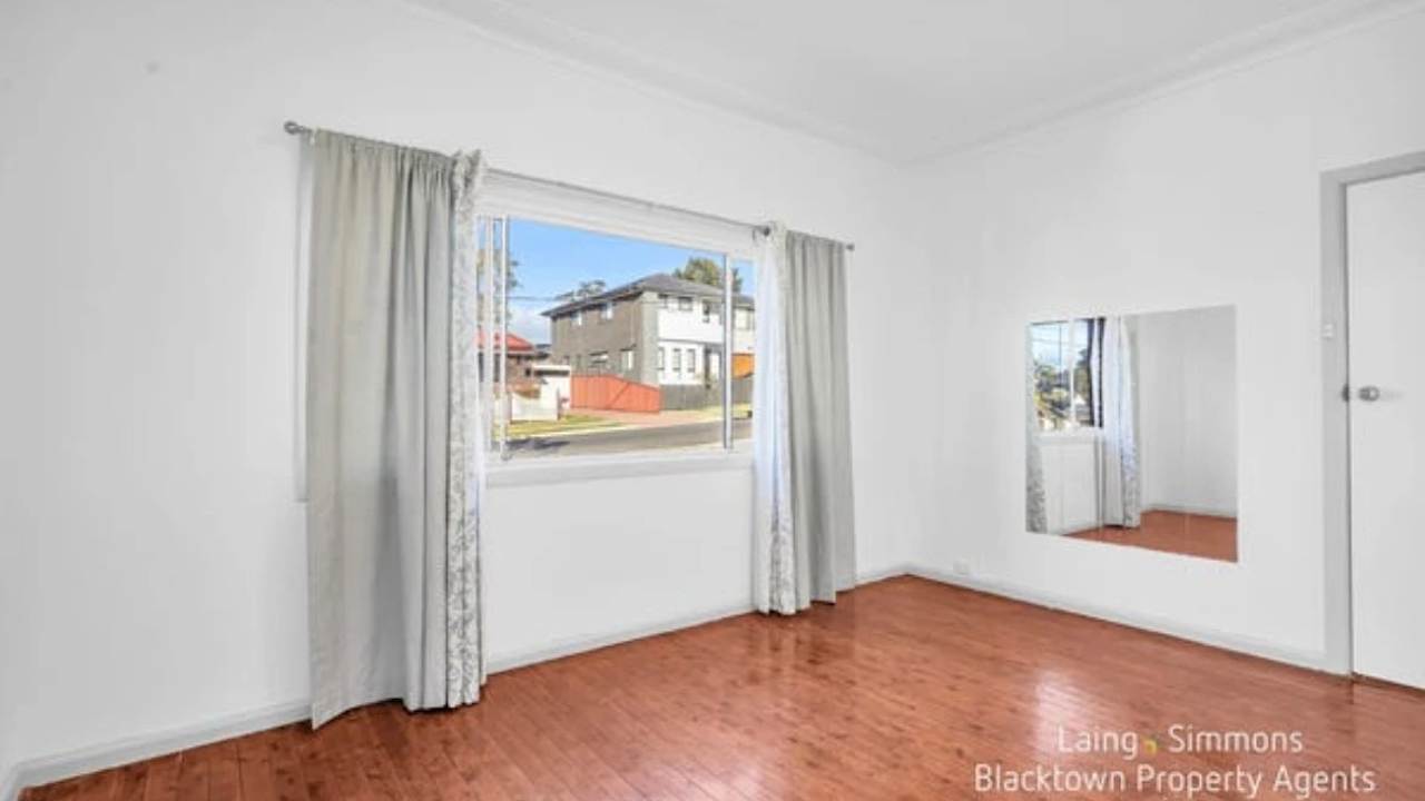 Furnished room with ensuite in a share house