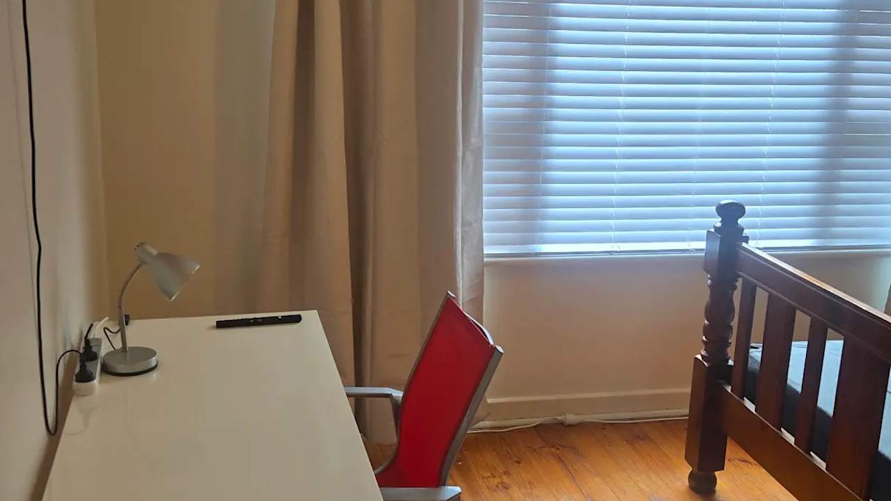 Room in a share house