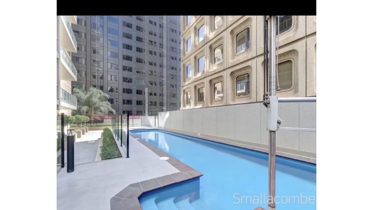 Furnished room with ensuite in a flatshare
