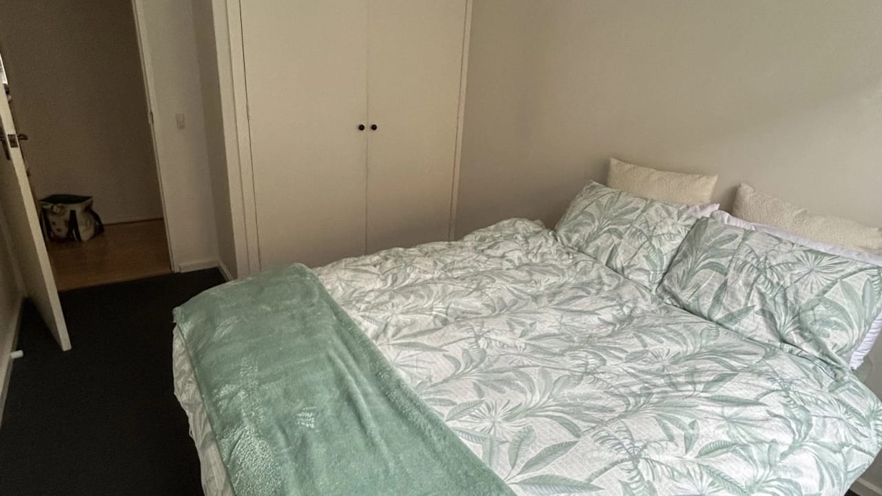 Furnished room with own bathroom