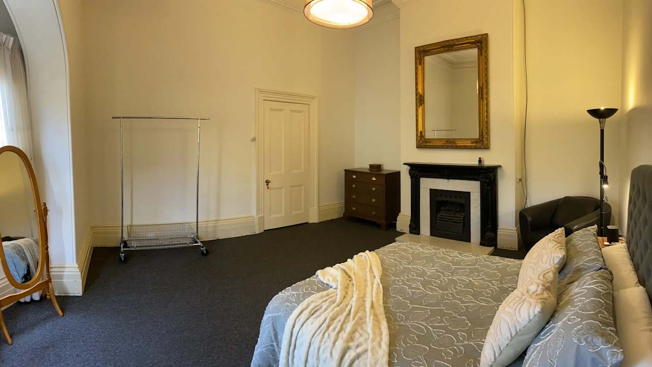 Furnished room in a share house