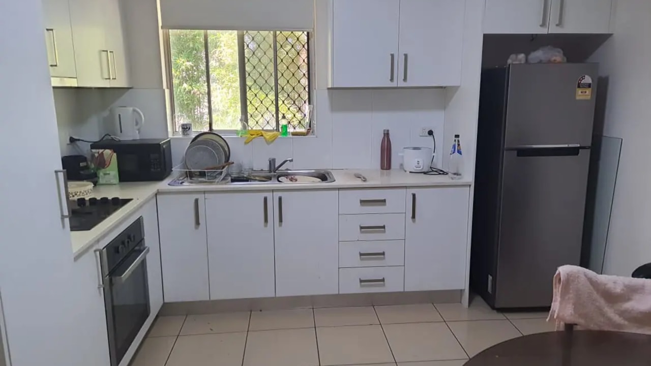 Whole property with 2 rooms for rent