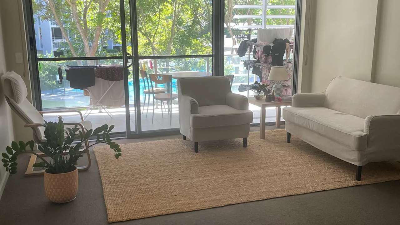 Whole property with 2 rooms for rent